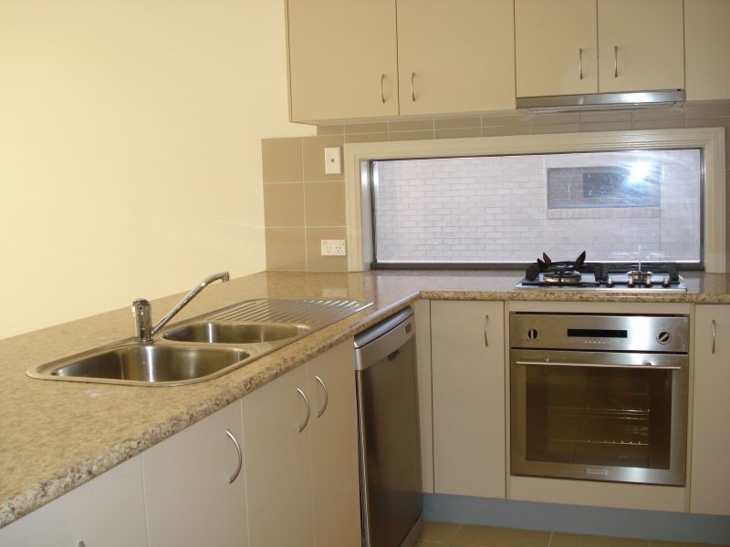 2/1 Pryor Street, Mount Pleasant VIC 3350