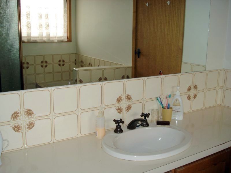 8 Weeah Court, Sebastopol VIC 3356