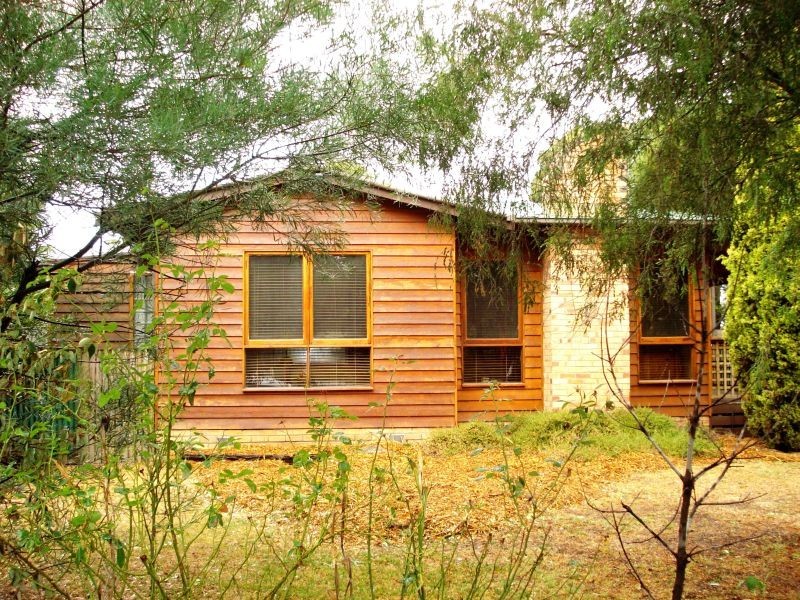 81 Neill Street, Beaufort VIC 3373