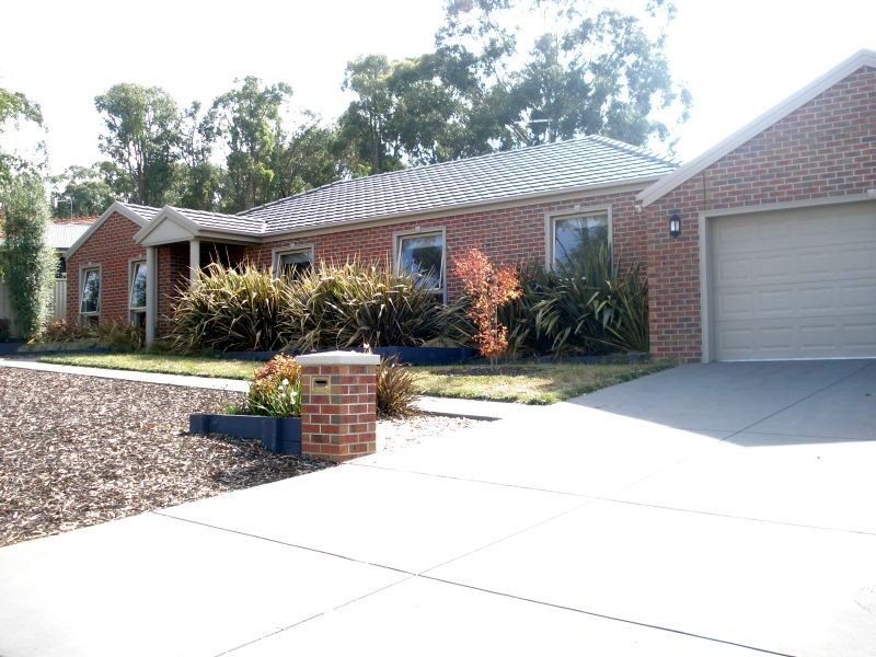 9 Callistemon Court, Ballarat VIC 3350