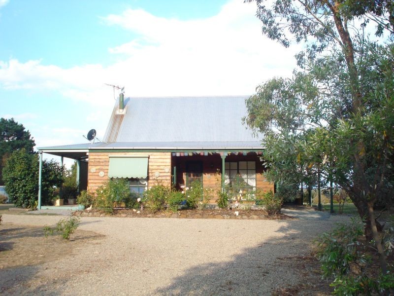 79 Blackberry Lane, Haddon VIC 3351