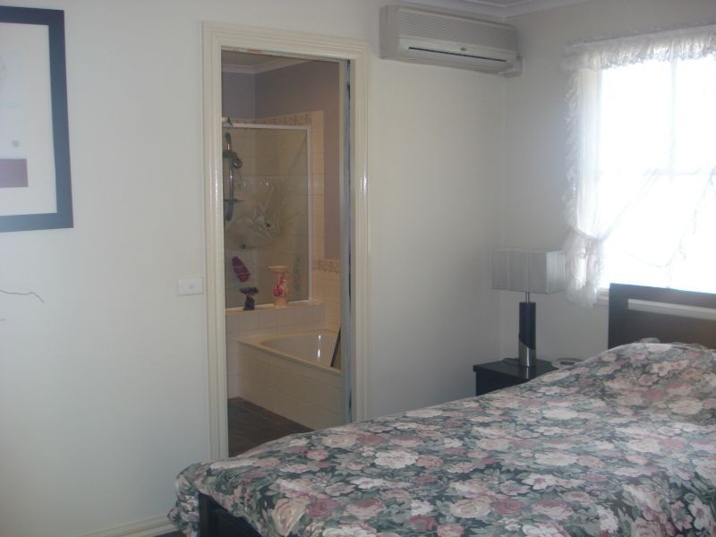 79 Blackberry Lane, Haddon VIC 3351