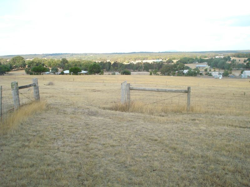 79 Blackberry Lane, Haddon VIC 3351