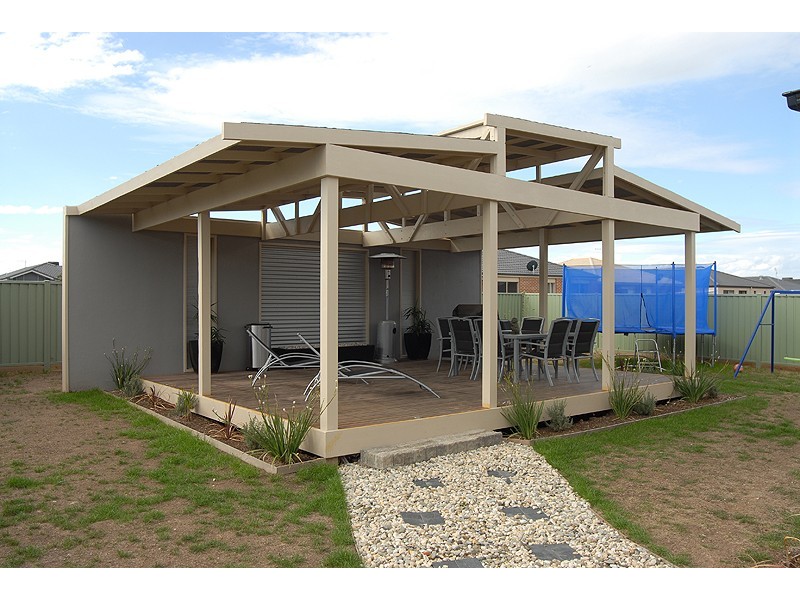 3 Delaney Drive, Miners Rest VIC 3352