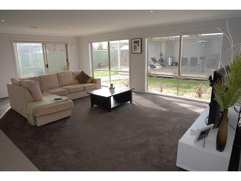 3 Delaney Drive, Miners Rest VIC 3352