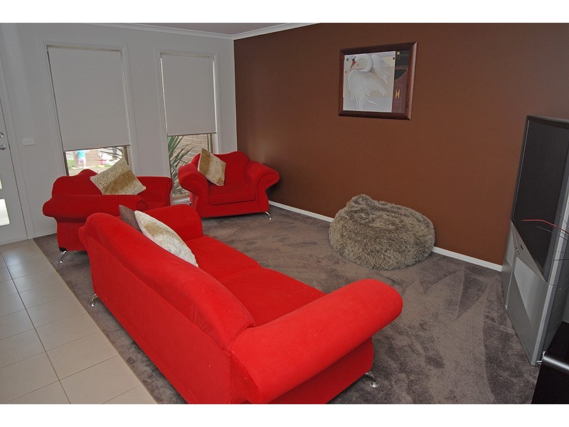 3 Delaney Drive, Miners Rest VIC 3352