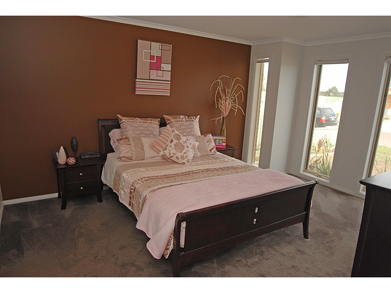 3 Delaney Drive, Miners Rest VIC 3352