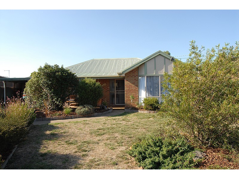 122 Jasmine Drive, Delacombe VIC 3356