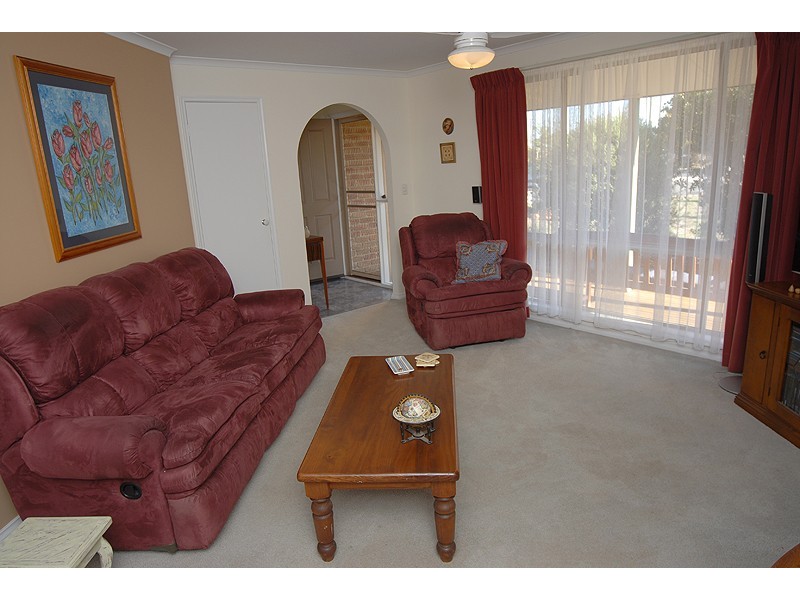 122 Jasmine Drive, Delacombe VIC 3356