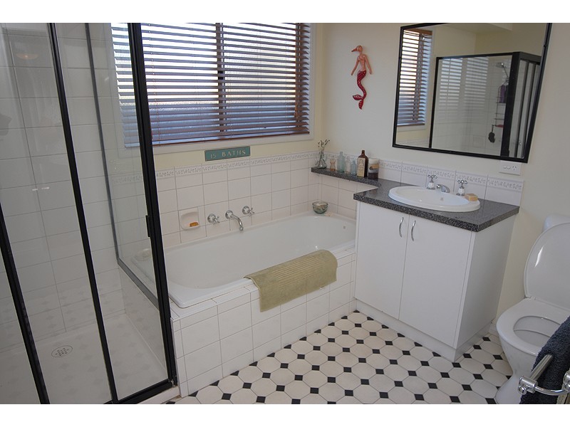 122 Jasmine Drive, Delacombe VIC 3356