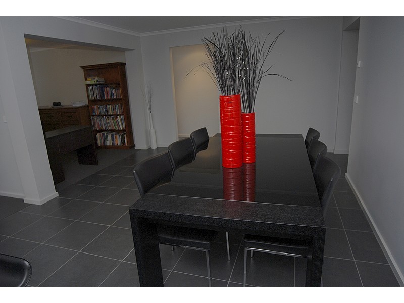 12 Canadian Crescent, Canadian VIC 3350