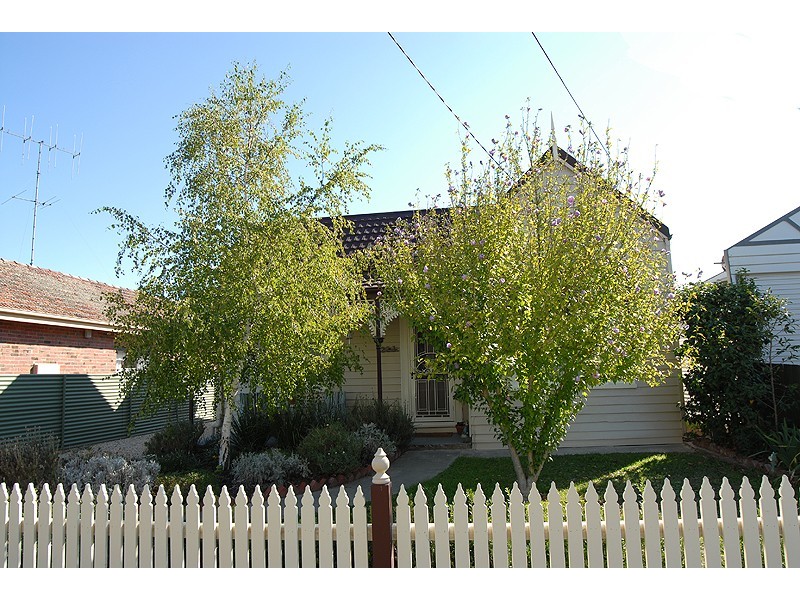 223 Clyde Street, Soldiers Hill VIC 3350