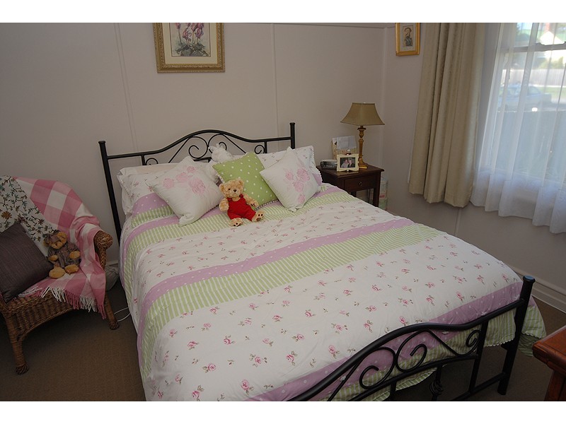 223 Clyde Street, Soldiers Hill VIC 3350