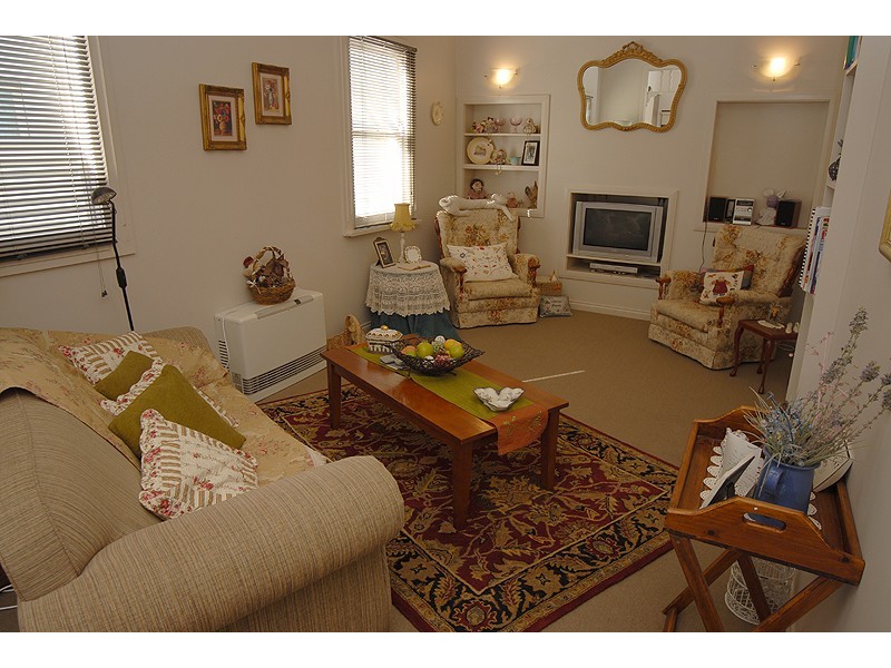 223 Clyde Street, Soldiers Hill VIC 3350