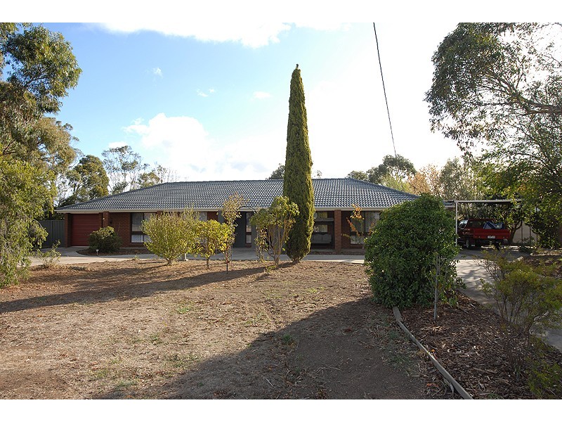 37 Raglan Street, Miners Rest VIC 3352