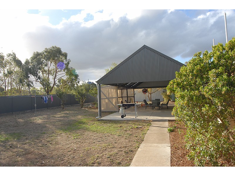 37 Raglan Street, Miners Rest VIC 3352