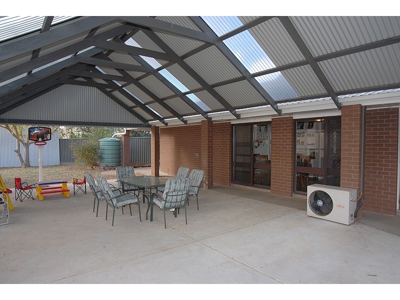 37 Raglan Street, Miners Rest VIC 3352