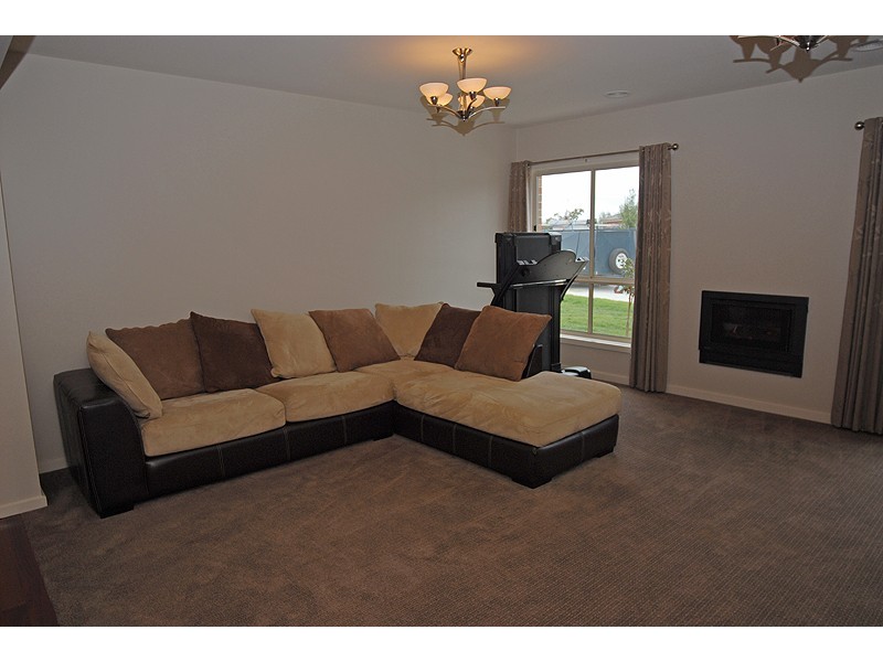 30 Alfredton Drive, Alfredton VIC 3350