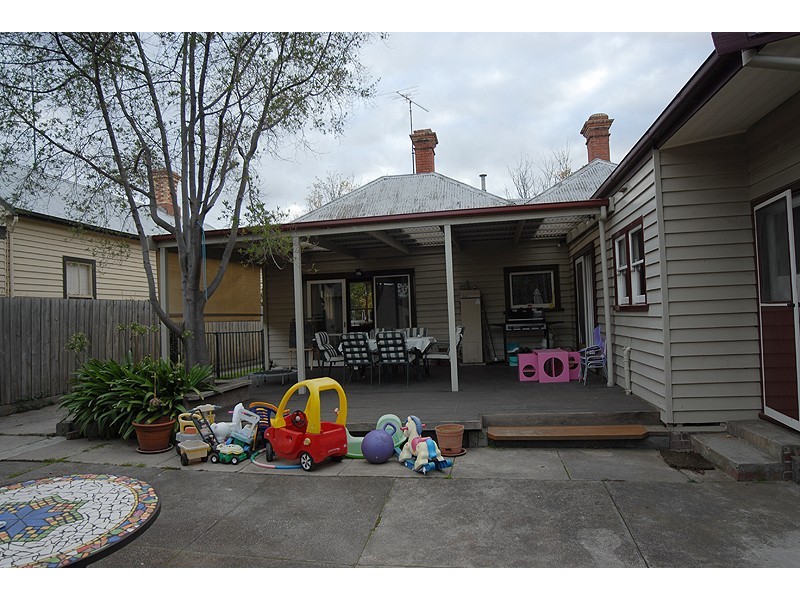 12 Loch Avenue, Ballarat Central VIC 3350