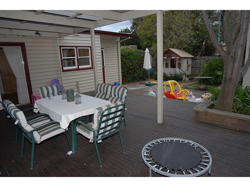 12 Loch Avenue, Ballarat Central VIC 3350