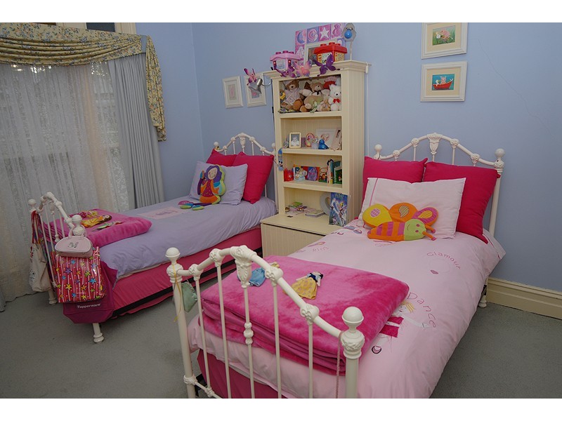 12 Loch Avenue, Ballarat Central VIC 3350