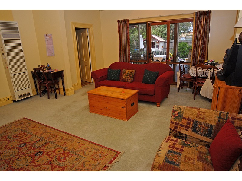 12 Loch Avenue, Ballarat Central VIC 3350