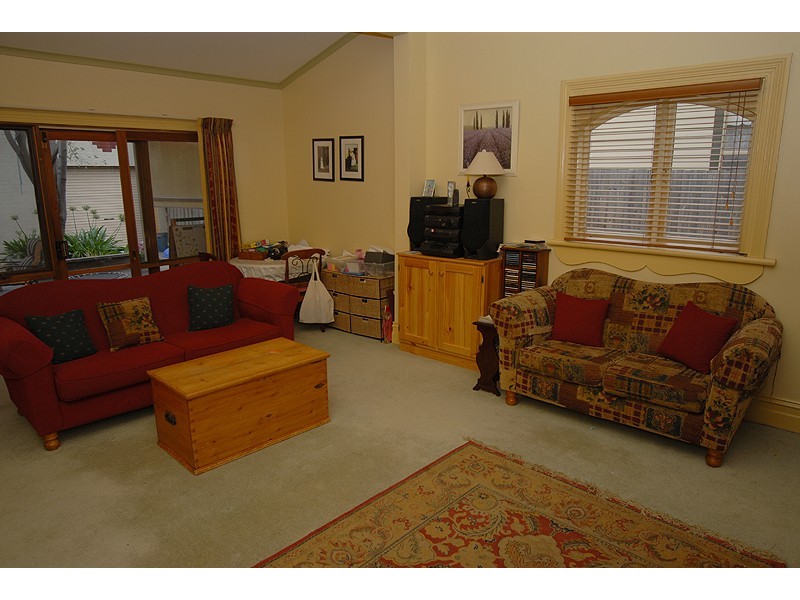 12 Loch Avenue, Ballarat Central VIC 3350