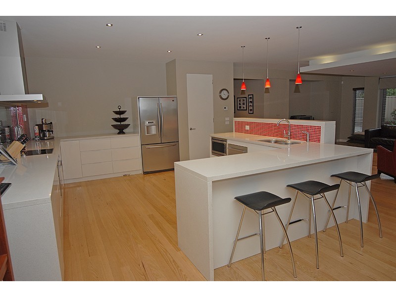 13 Pinevale Way, Ballarat North VIC 3350