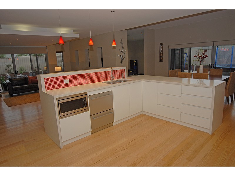 13 Pinevale Way, Ballarat North VIC 3350