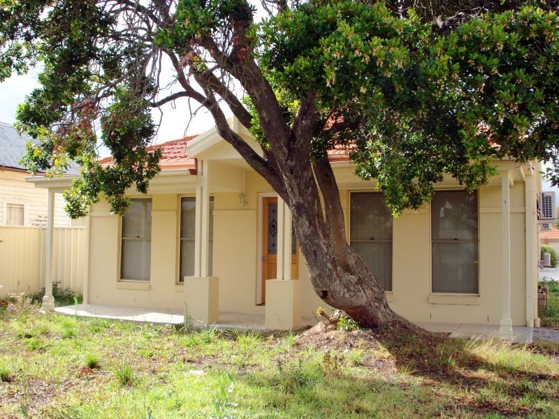 1/6 Thompson Street, Brown Hill VIC 3350