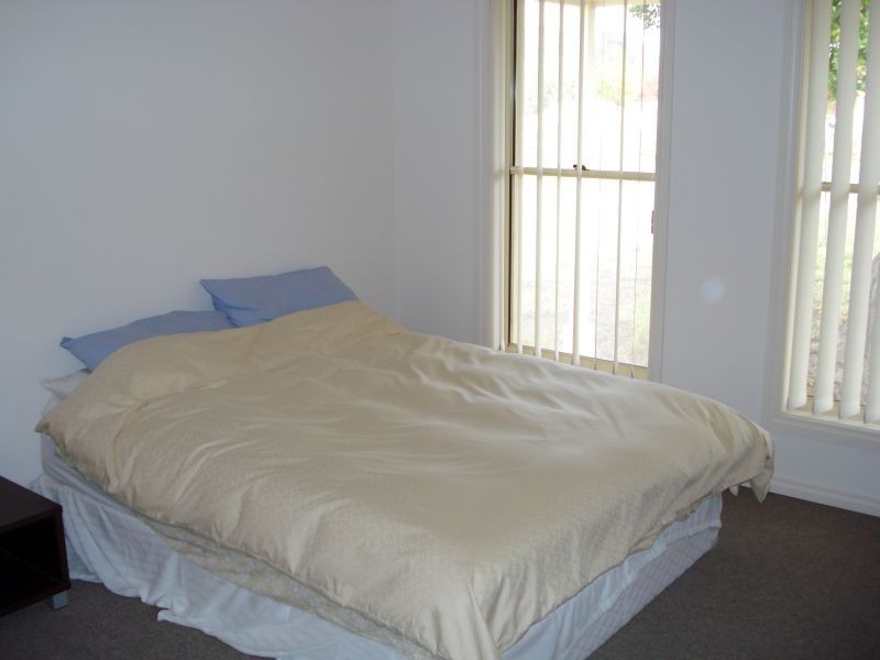 1/6 Thompson Street, Brown Hill VIC 3350