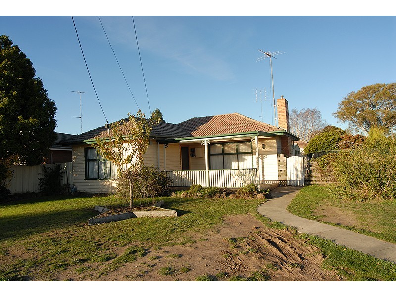 14 Huntington Street, Wendouree VIC 3355