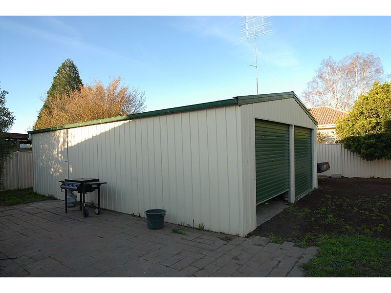 14 Huntington Street, Wendouree VIC 3355