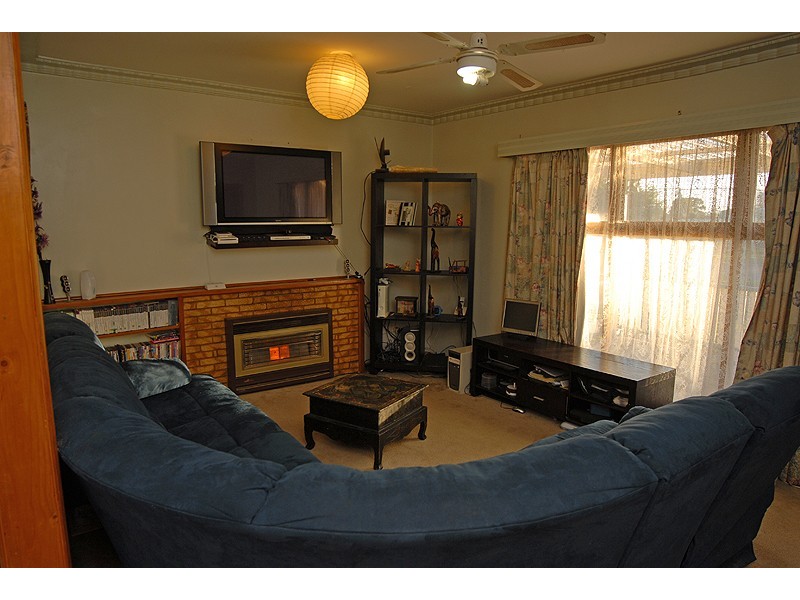 14 Huntington Street, Wendouree VIC 3355