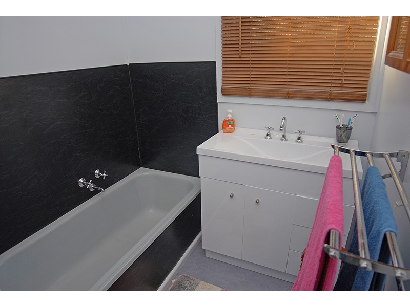 14 Huntington Street, Wendouree VIC 3355