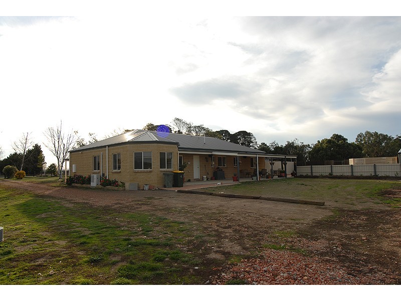 900 Gillies Road, Bald Hills VIC 3364