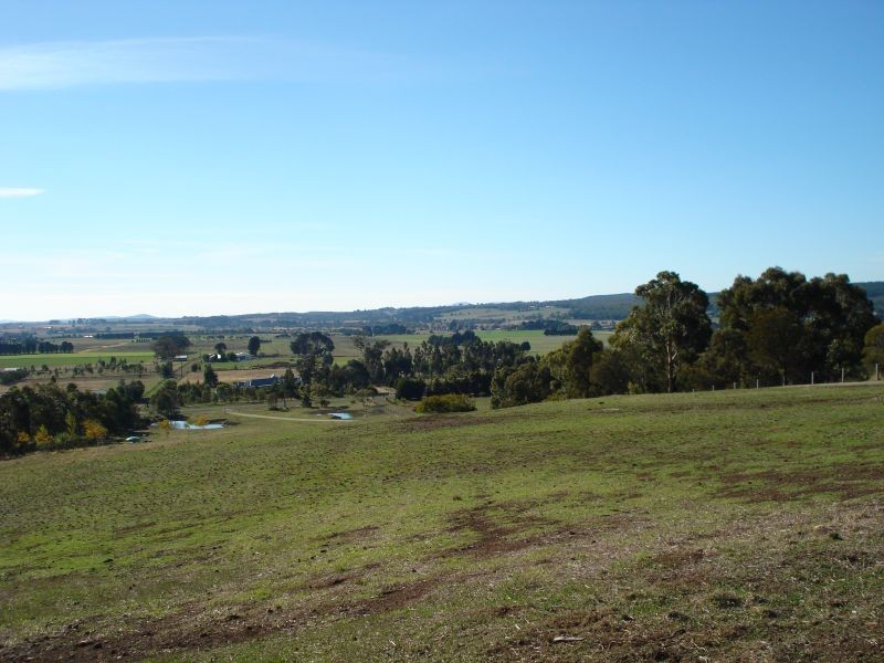 Cummins Road, Mount Rowan VIC 3352