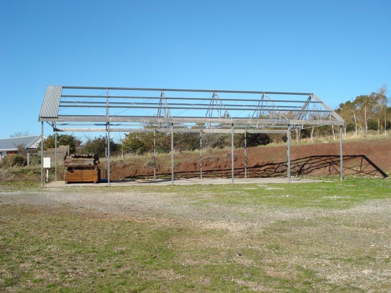 Cummins Road, Mount Rowan VIC 3352