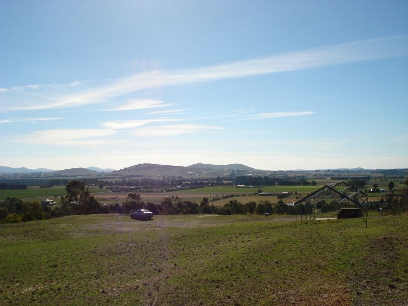 Cummins Road, Mount Rowan VIC 3352