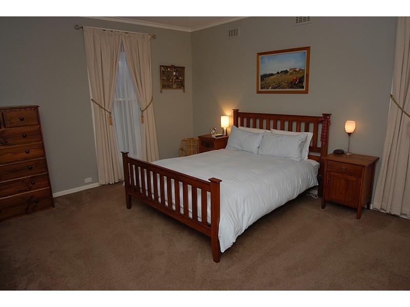 816 Ligar Street, Soldiers Hill VIC 3350