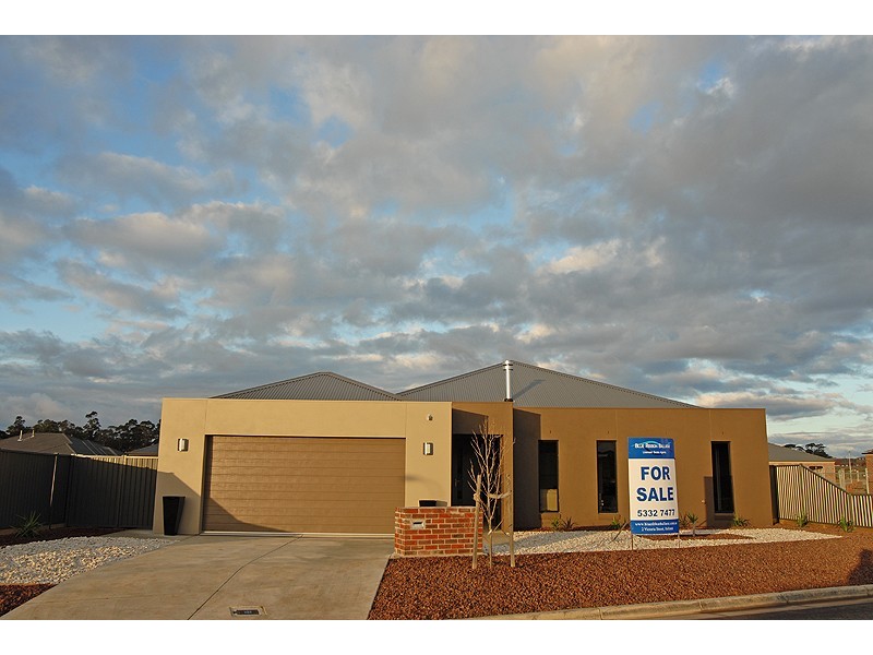 45 Lawrie Drive, Alfredton VIC 3350