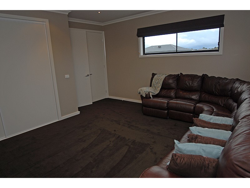 45 Lawrie Drive, Alfredton VIC 3350