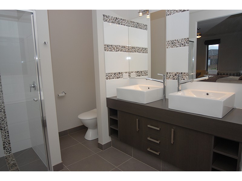 45 Lawrie Drive, Alfredton VIC 3350