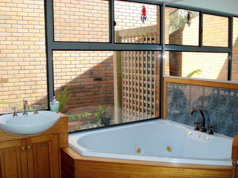 145 Post Office Road, Smythes Creek VIC 3351