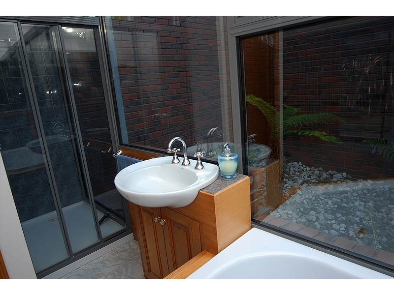 145 Post Office Road, Smythes Creek VIC 3351