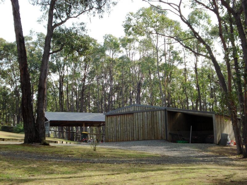 145 Post Office Road, Smythes Creek VIC 3351