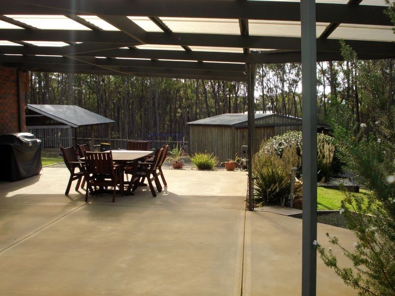 145 Post Office Road, Smythes Creek VIC 3351