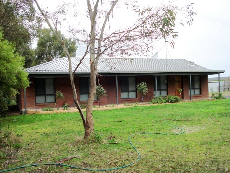 19 Cynthia Court, Haddon VIC 3351