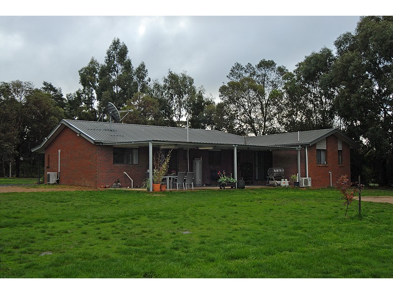 19 Cynthia Court, Haddon VIC 3351