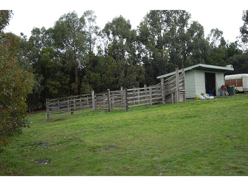 19 Cynthia Court, Haddon VIC 3351